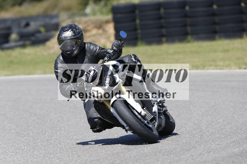 /Archiv-2025/48 25.08.2025 Cornu Master School ADR/blau-bleu/125